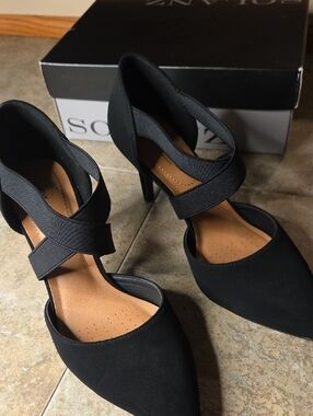 Classic Black Pointed-Toe Ankle-Strap Heels for Women